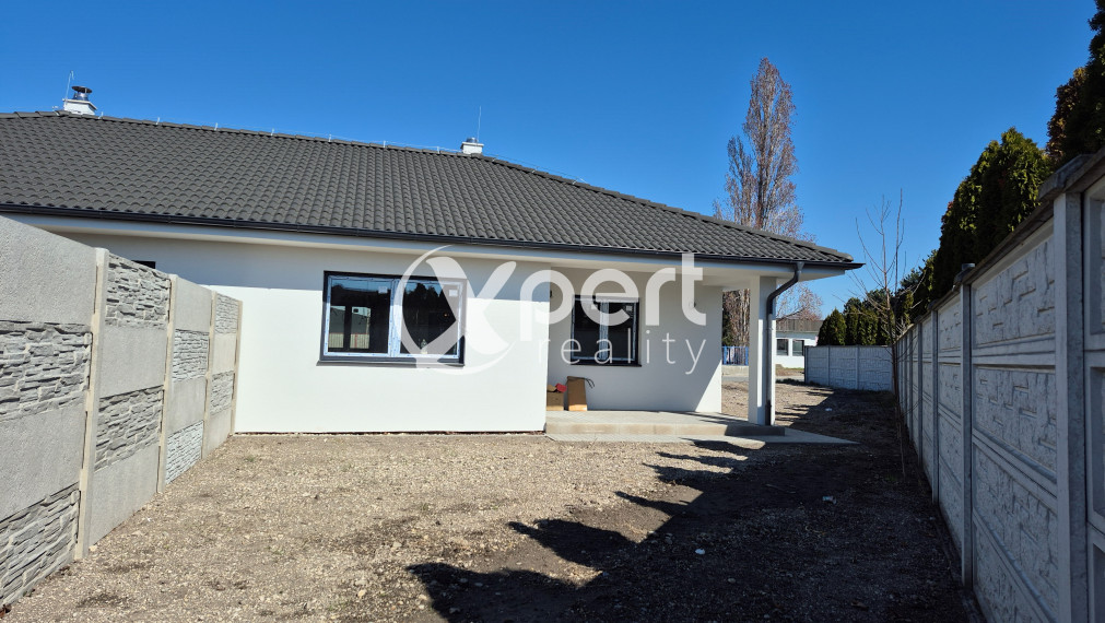 PREDAJ - 3 izbový RD s dvomi bytovými jednotkami v DS