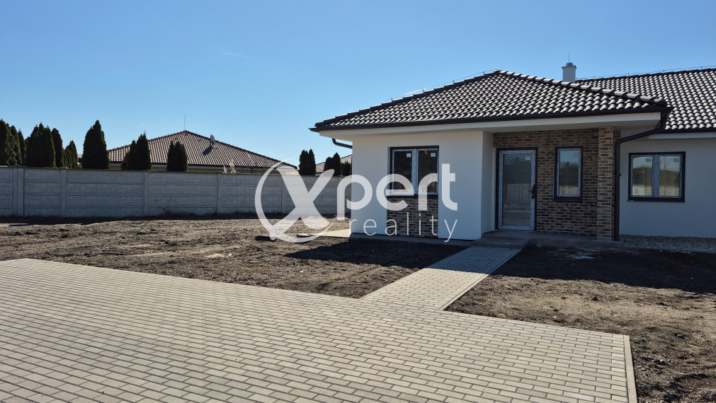 PREDAJ - 3 izbový RD s dvomi bytovými jednotkami v DS