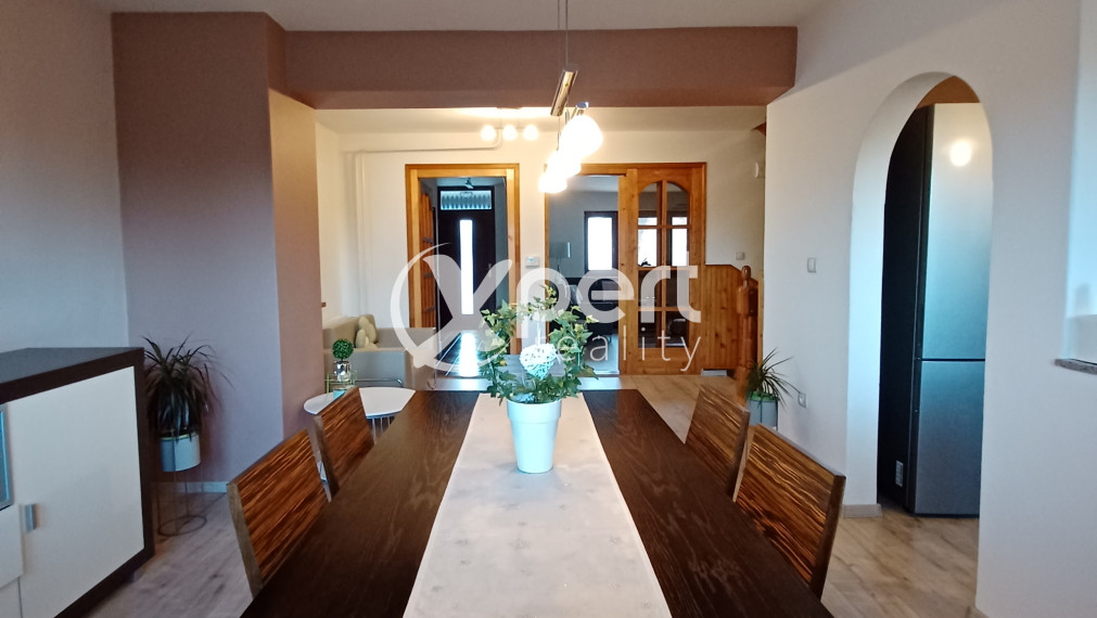 PREDAJ - Veľkorysý 5 izbový rodinný dom v Slovenskom Grobe