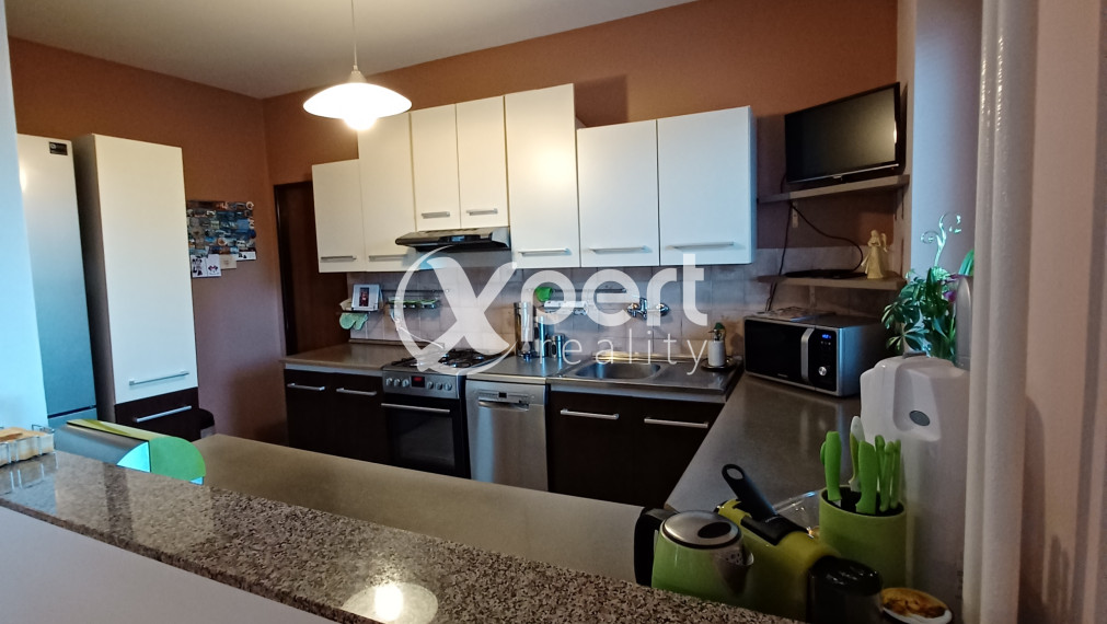 PREDAJ - Veľkorysý 5 izbový rodinný dom v Slovenskom Grobe