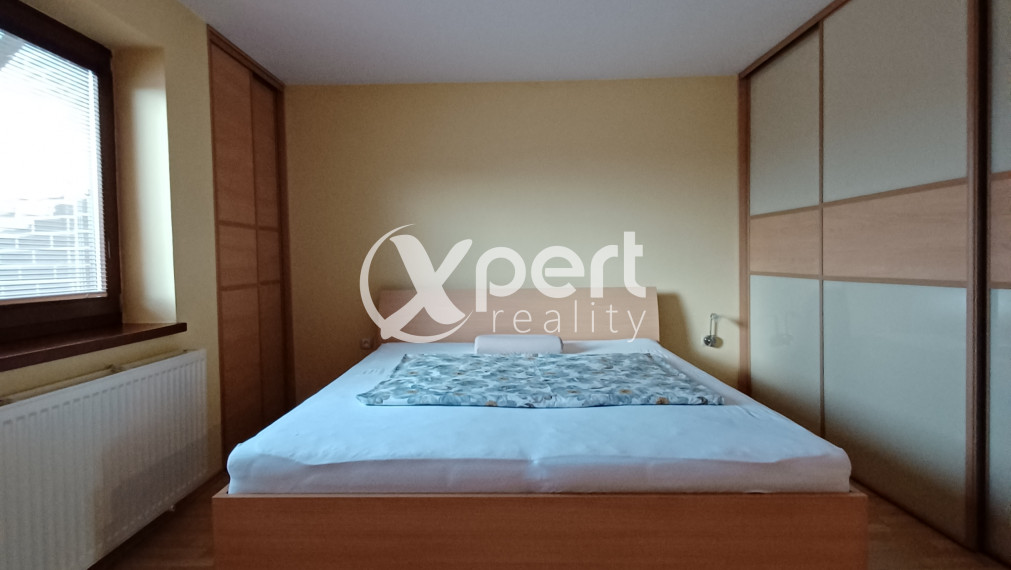 PREDAJ - Veľkorysý 5 izbový rodinný dom v Slovenskom Grobe