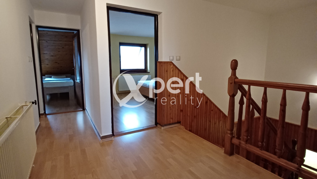 PREDAJ - Veľkorysý 5 izbový rodinný dom v Slovenskom Grobe