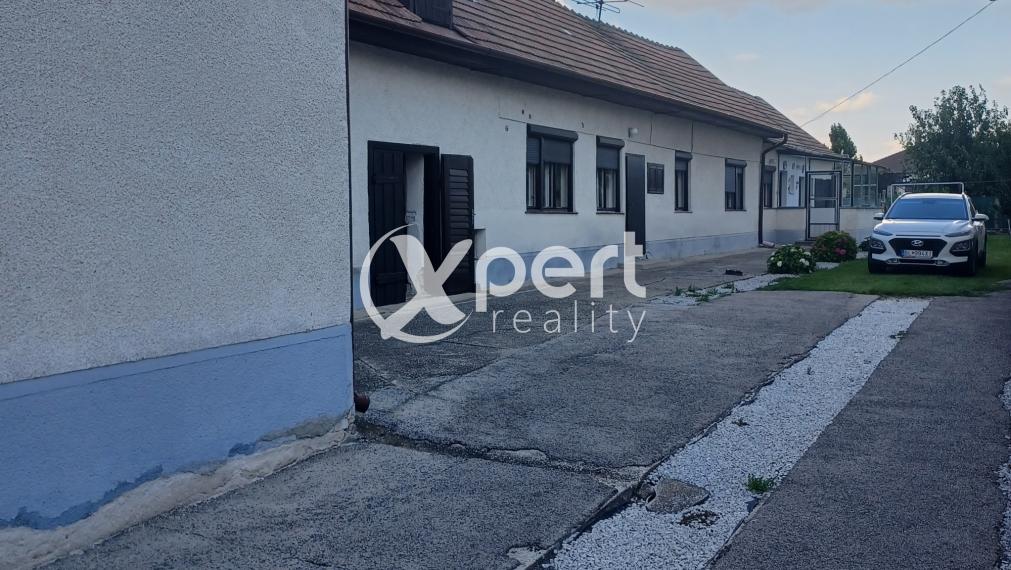 PREDAJ - Vidiecky 6 izbový dom s úžasnou atmosférou!