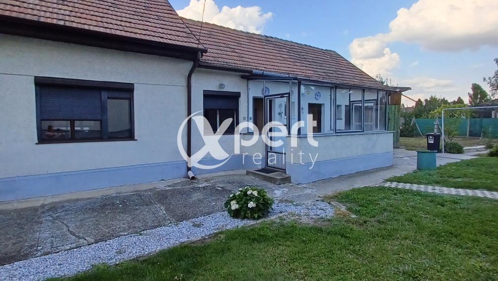 PREDAJ - Vidiecky 6 izbový dom s úžasnou atmosférou!