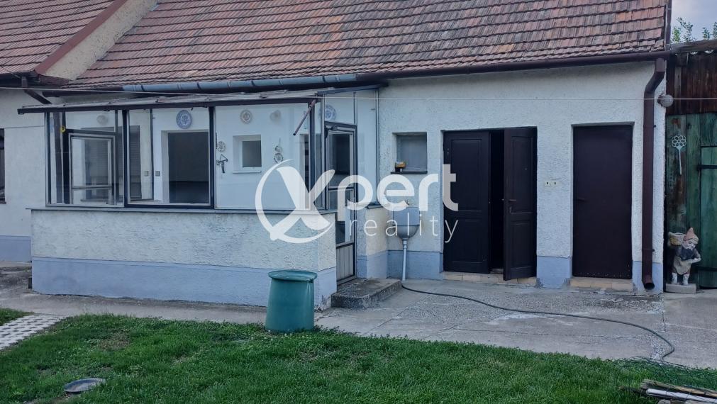 PREDAJ - Vidiecky 6 izbový dom s úžasnou atmosférou!