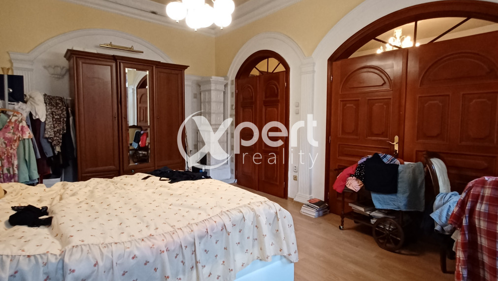 Prenájom – veľkometrážny 3 izbový byt s atmosférou Starého Mesta - Staré Mesto, Štefánikova ulica