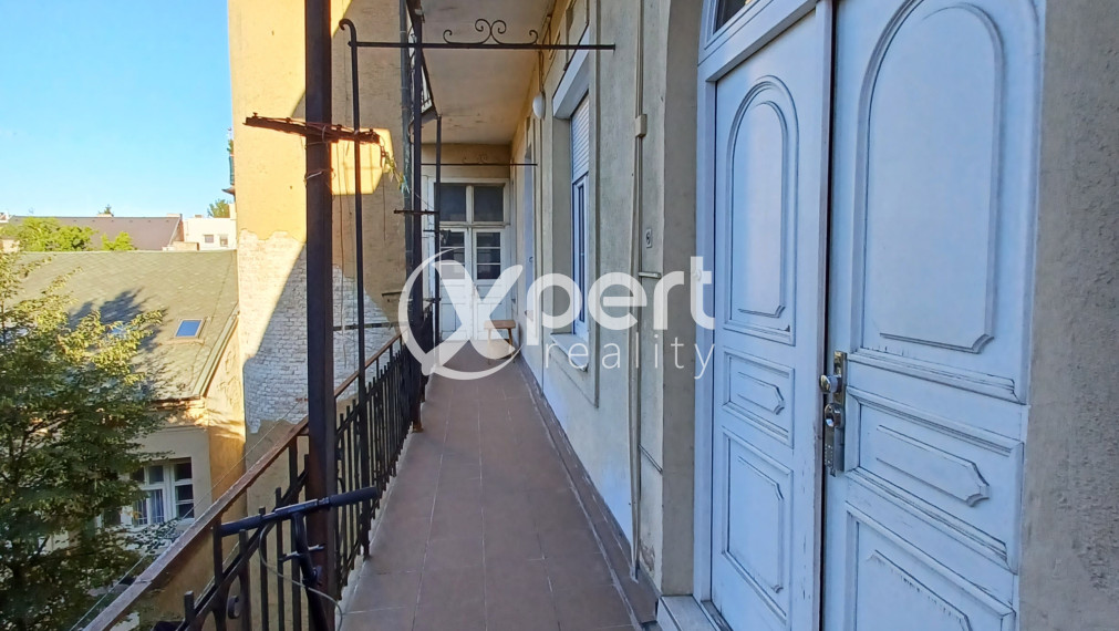 Prenájom – veľkometrážny 3 izbový byt s atmosférou Starého Mesta - Staré Mesto, Štefánikova ulica