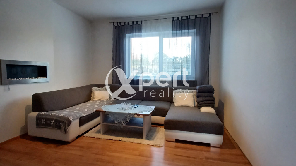 PREDAJ - priestranný 3-izbový rodinný dom s veľkým pozemkom v obci Kvetoslavov