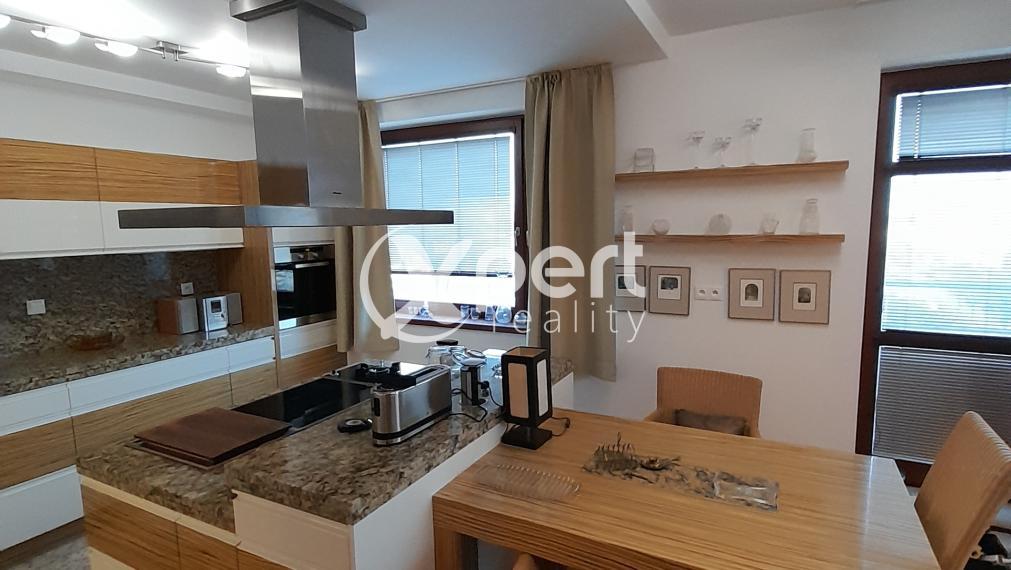 Prenájom 4i moderný zariadený byt v centre mesta Šamorín