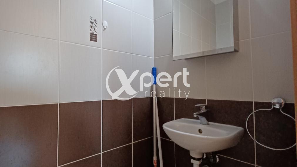 PRENÁJOM - 4i veľkometrážny byt so zariadením v  Gabčíkove