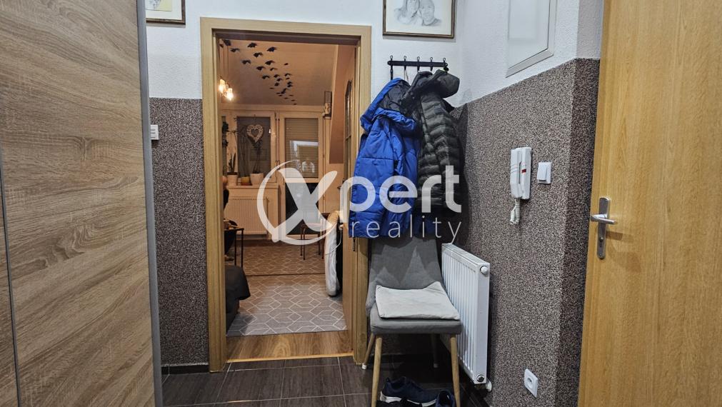 Predaj 2-i. byt s balkónom OHRADY