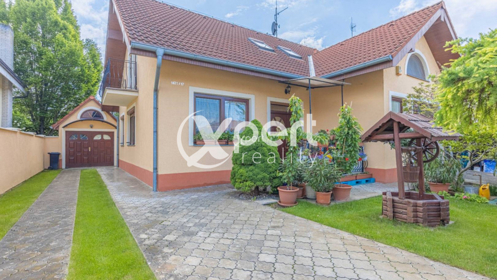 ZNÍŽENÁ CENA.NA PREDAJ RODINNÝ DOM PRIAMO V CENTRE