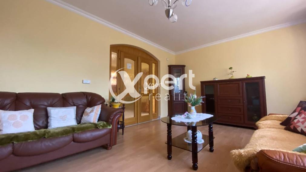 ZNÍŽENÁ CENA.NA PREDAJ RODINNÝ DOM PRIAMO V CENTRE