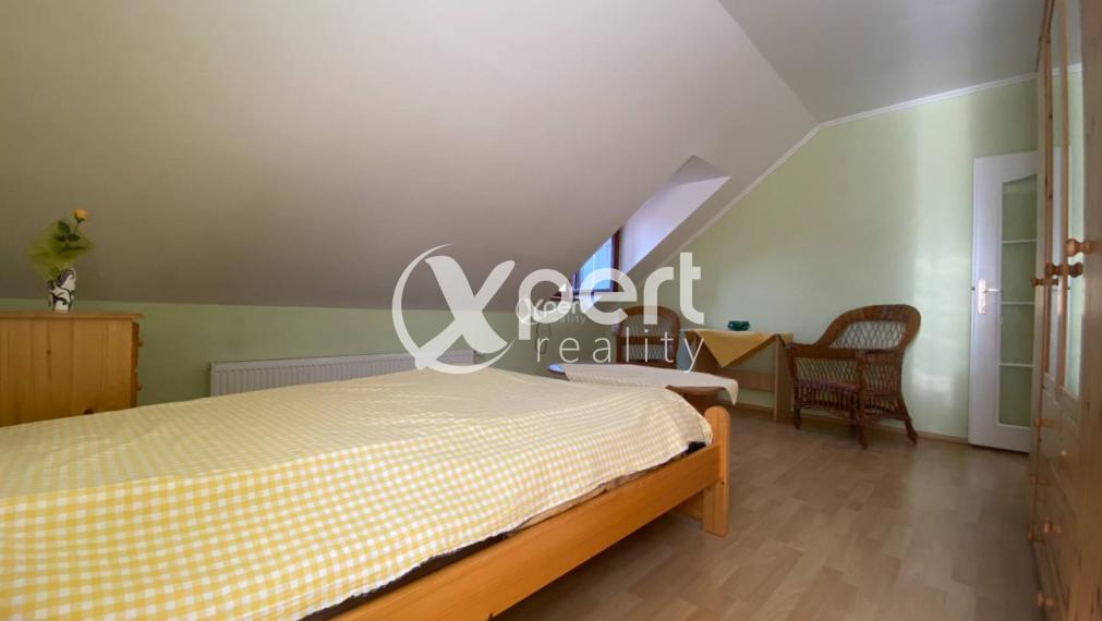 ZNÍŽENÁ CENA.NA PREDAJ RODINNÝ DOM PRIAMO V CENTRE