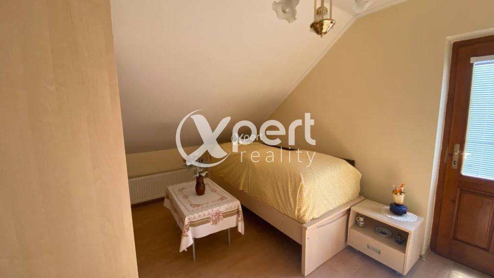 ZNÍŽENÁ CENA.NA PREDAJ RODINNÝ DOM PRIAMO V CENTRE