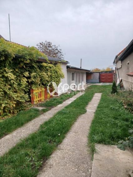 NOVÁ CENA - priestranný 6i rodinný dom s pozemkom 2253 m2