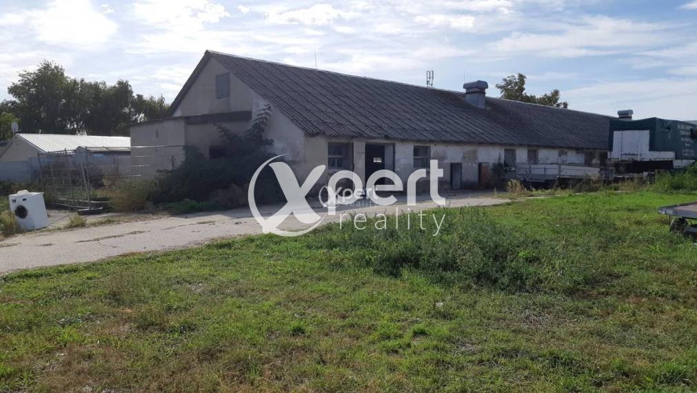 VEĽKÝ POZEMOK - Podnikateľský účely so stavbami