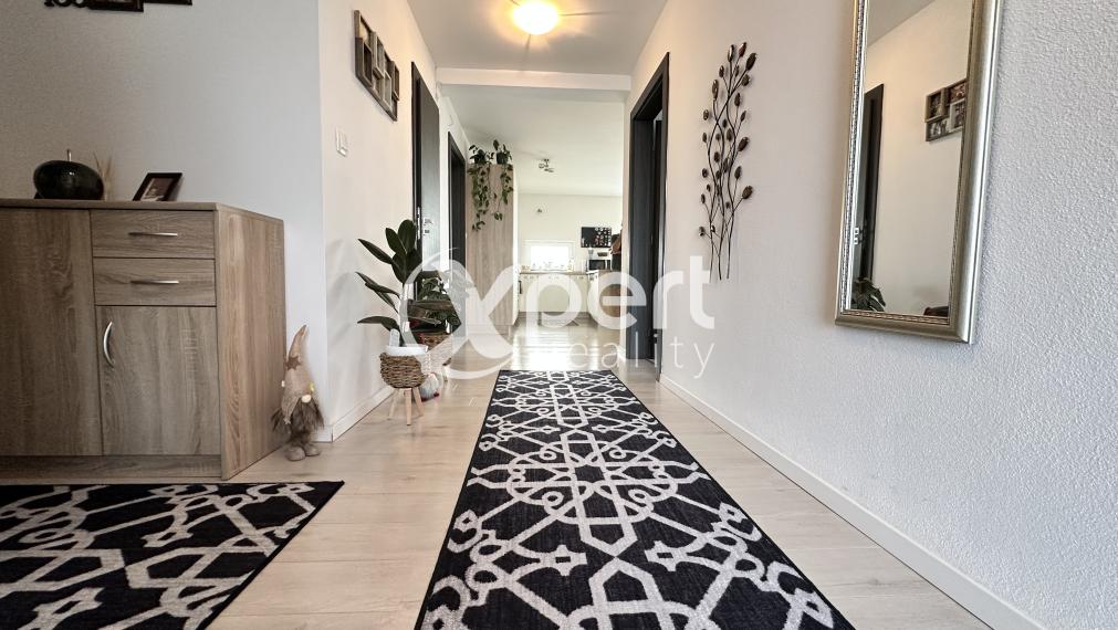 KRÁSNY DOM S MNOHÝMI BENEFITMI NA PREDAJ