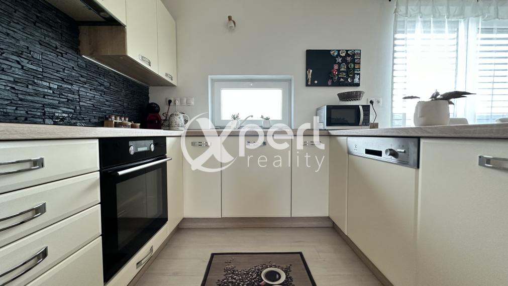 KRÁSNY DOM S MNOHÝMI BENEFITMI NA PREDAJ