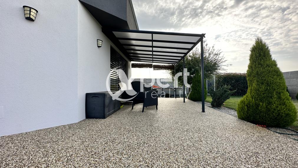 KRÁSNY DOM S MNOHÝMI BENEFITMI NA PREDAJ