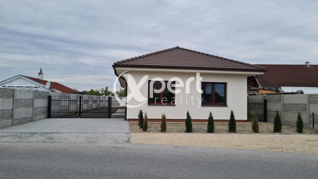 PREDAJ, štandardný - skolaudovaný - samostatný 4 izbový rodinný dom v DS