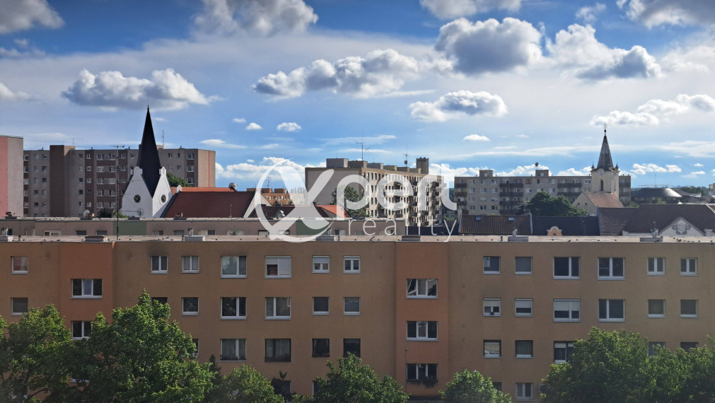 Slnečný 4 izbový byt v obľúbenej lokalite Dunajskej Stredy