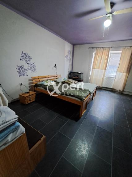 Dvojgeneračný rodinný dom na veľkorysom pozemku, Vrakúň