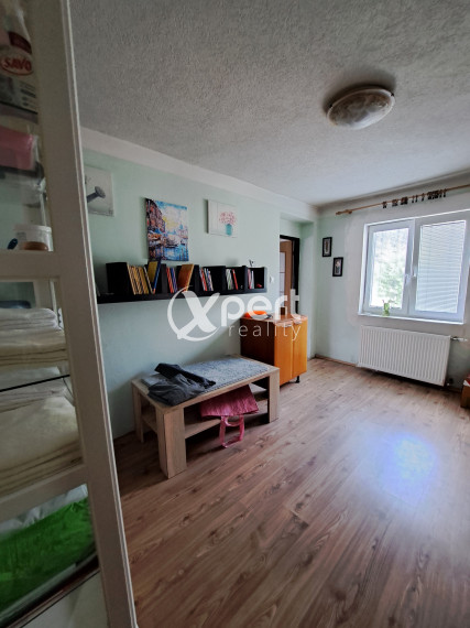 Dvojgeneračný rodinný dom na veľkorysom pozemku, Vrakúň