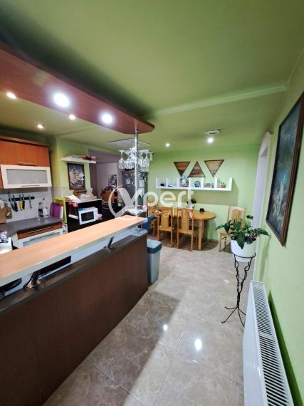 Dvojgeneračný rodinný dom na veľkorysom pozemku, Vrakúň