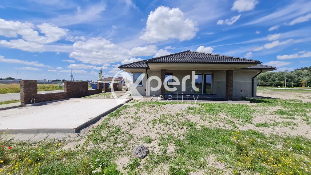 PREDAJ, 4 izbový rodinný dom v Dunajskej Strede