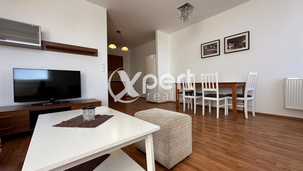 Slnečný 2 izbový byt priamo v centre, skvelá ponuka pre Vás!