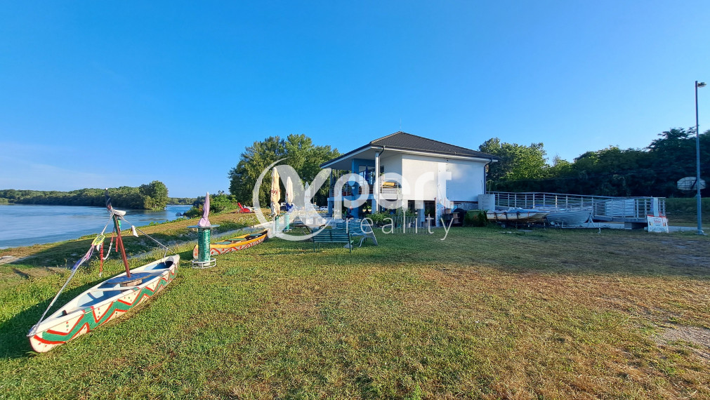 Rekreačný pozemok pri DUNAJI, GABČÍKOVO