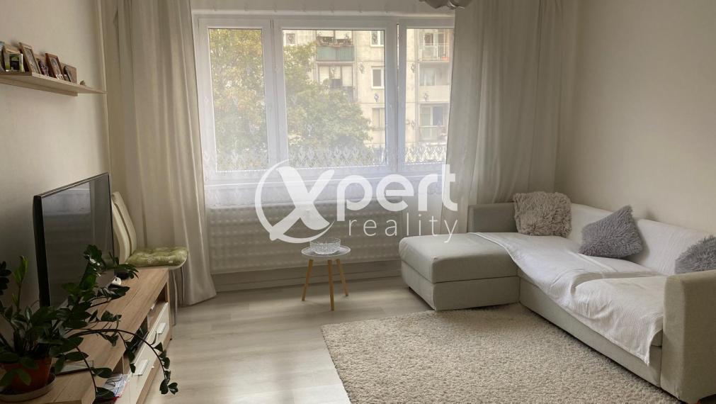 3 izbový byt na 2.poschodí s výťahom