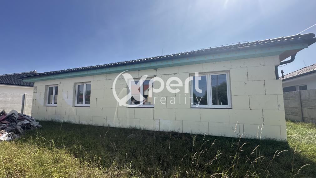 Novostavba v tichej časti obce Lehnice je na predaj