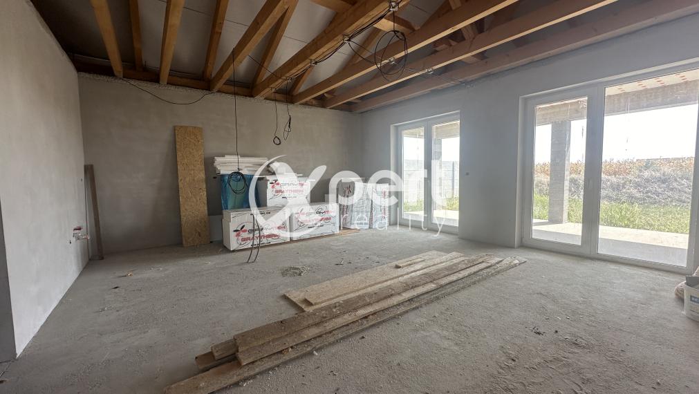 Novostavba v tichej časti obce Lehnice je na predaj