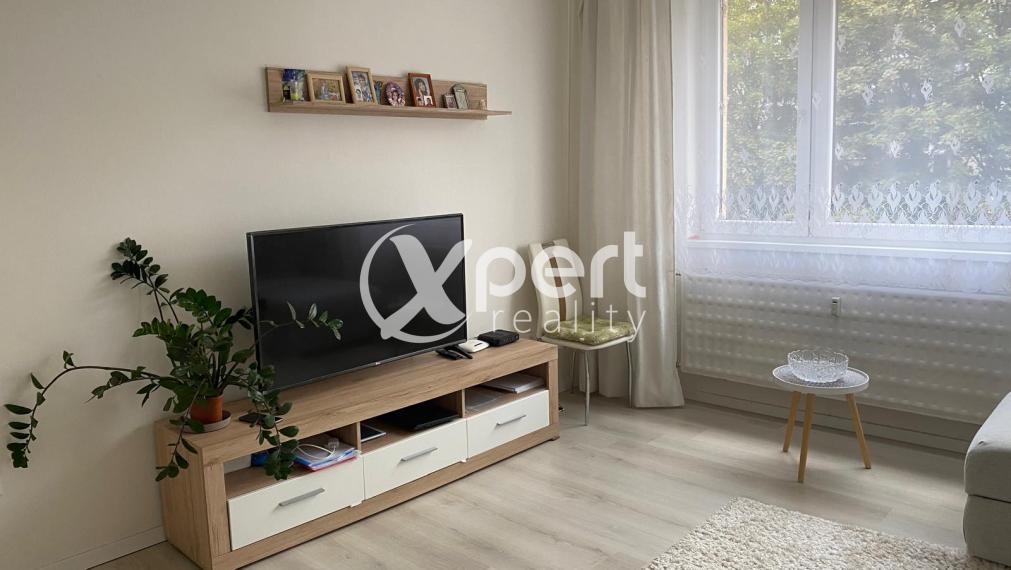 3 izbový byt na 2.poschodí s výťahom