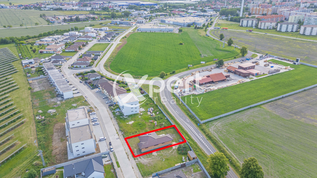 Nadštandardný nový štvorizbový RD s garážou