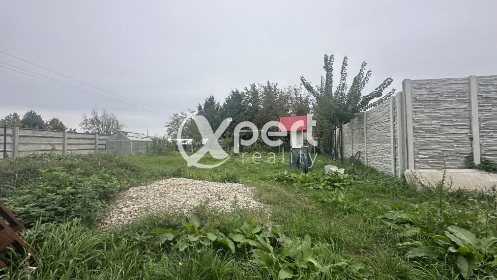 Stavebný pozemok na predaj – Horné Saliby, 779 m²