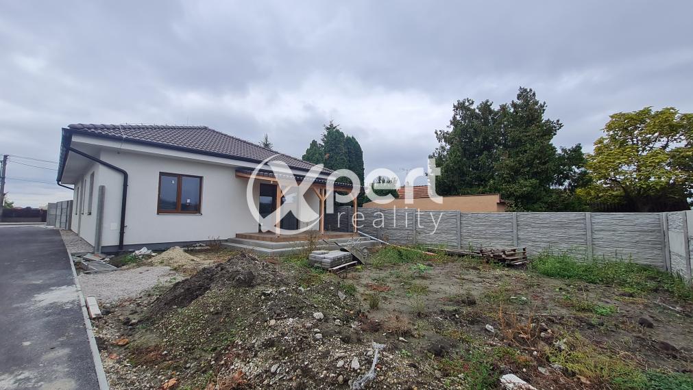 PREDAJ, 4 izb. samostatný RD v Dolnom Bare