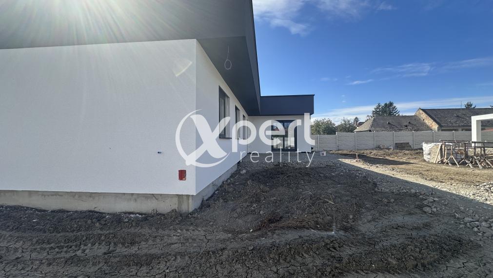 NOVOSTAVBA 4- IZBOVÉHO RODINNÉHO DOMU