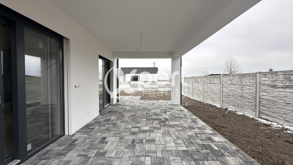 4-IZBOVÝ RODINNÝ DOM NA PREDAJ V OBCI ŽIHÁREC