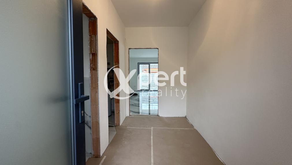 4-IZBOVÝ RODINNÝ DOM NA PREDAJ V OBCI ŽIHÁREC