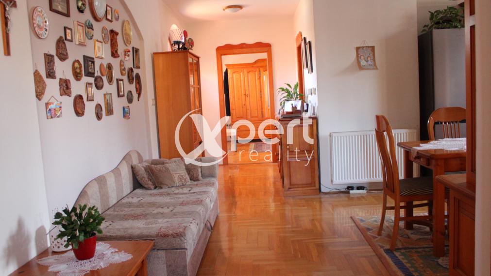 Rodinný dom v španielskom štýle v obci Trhová Hradská