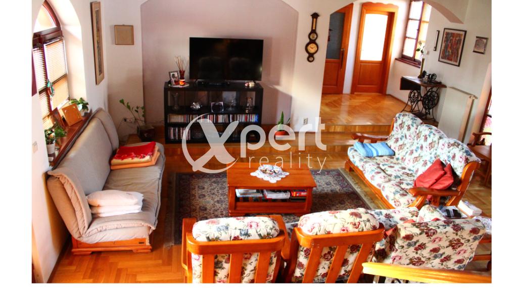 Rodinný dom v španielskom štýle v obci Trhová Hradská