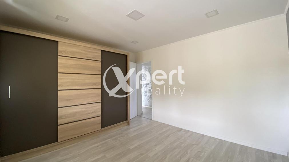 REZERVOVANÉ   119 990,- € Ponúkam na predaj kompletne prerobený 3 izbový  byt  s loggiou  v Dunajskej  Strede