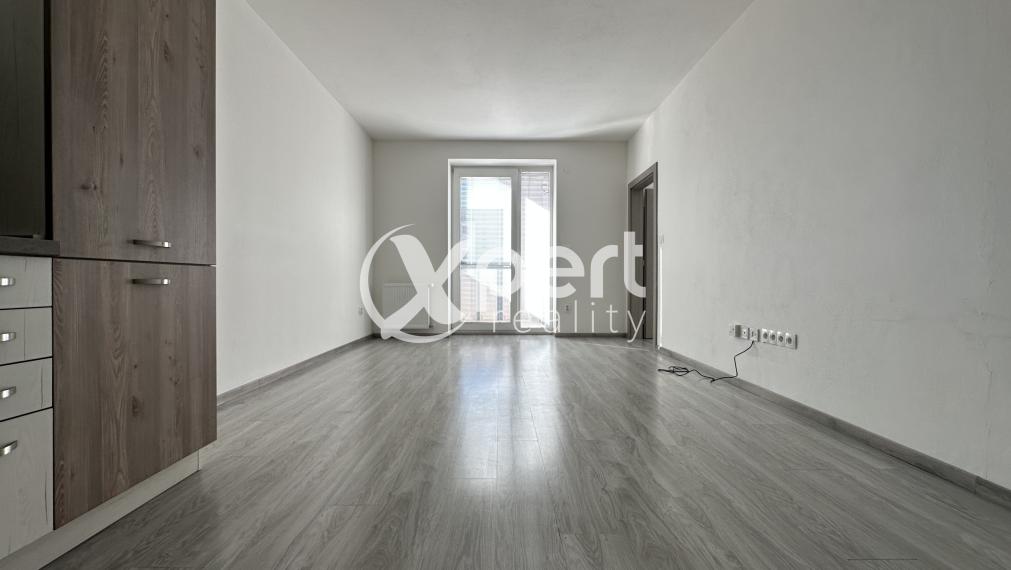 Slnečný 3 izbový byt a vlastné parkovanie ako bonus