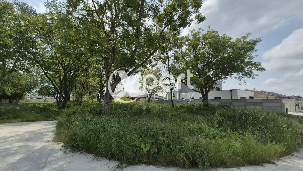 PREDAJ, stavebný pozemok v obci Vydrany