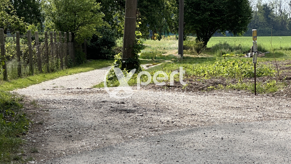 TRI slnečné, susediace stavebné pozemky do 10km od mesta Veľký Meder