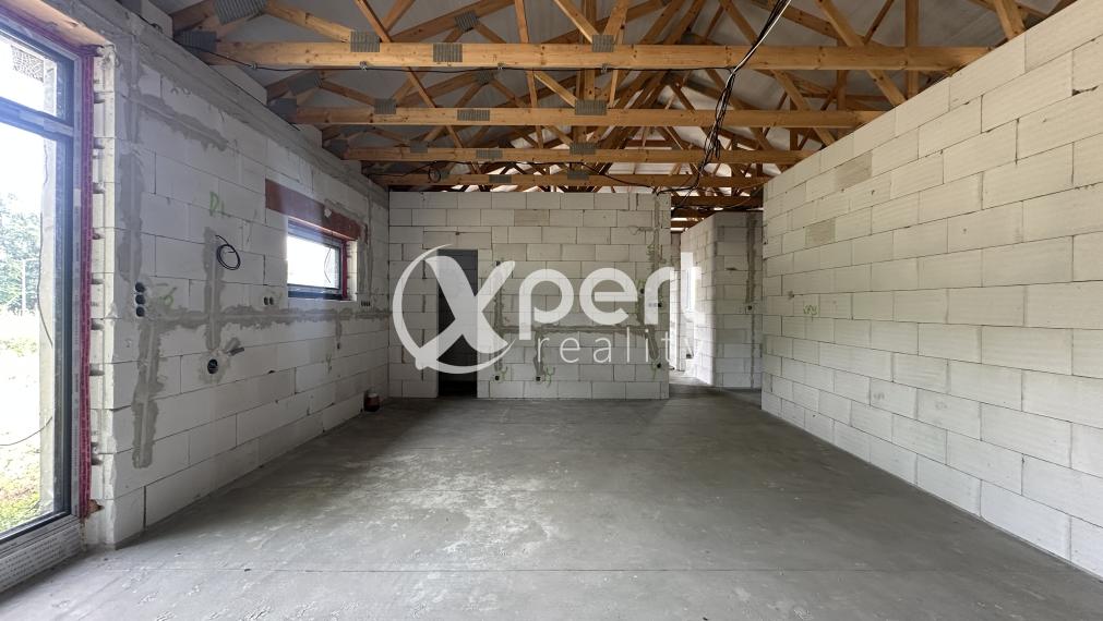 NOVOSTAVBA RODINNÉHO DOMU-ŠPIČKOVÉ BÝVANIE V NOVOM