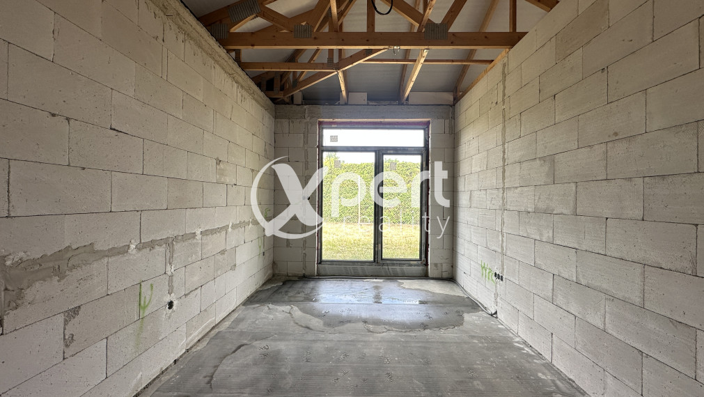 NOVOSTAVBA RODINNÉHO DOMU-ŠPIČKOVÉ BÝVANIE V NOVOM